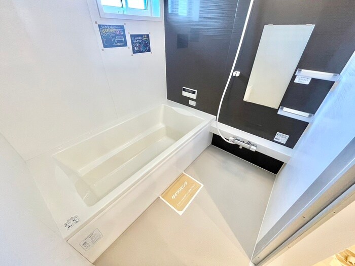 物件内観写真9　(バス／シャワールーム等)