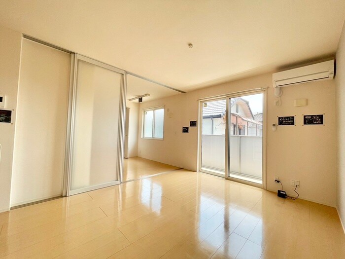 物件内観写真13　(居室)