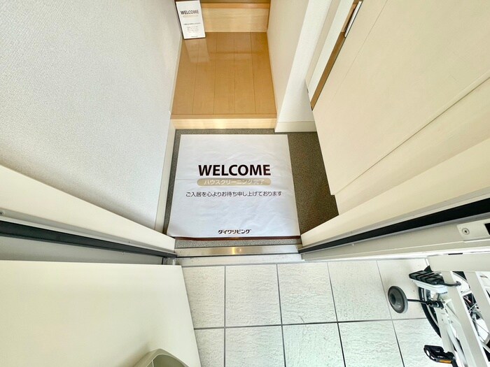 物件内観写真19　(玄関)