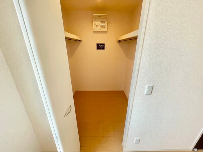 物件内観写真22　(収納)