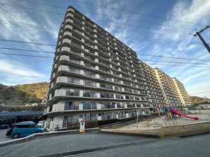 ｻﾝﾊｲﾂ宝塚五月台A棟(527)外観写真