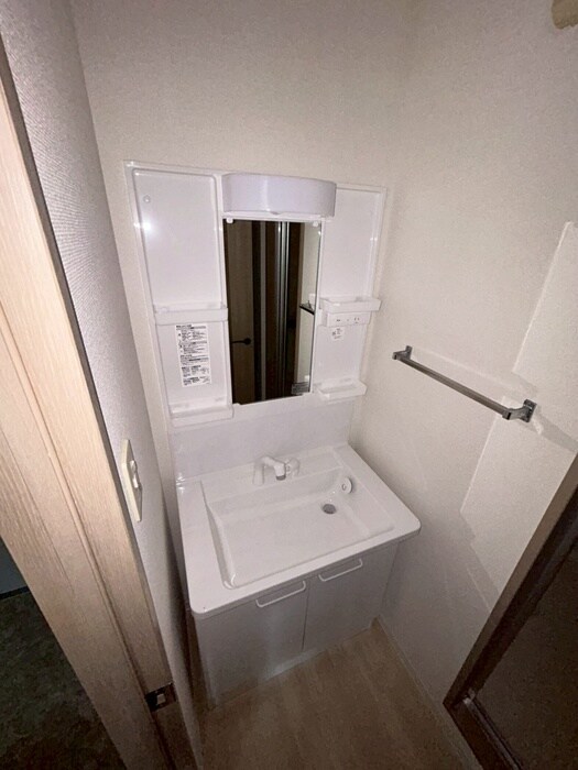 物件内観写真11　(洗面)