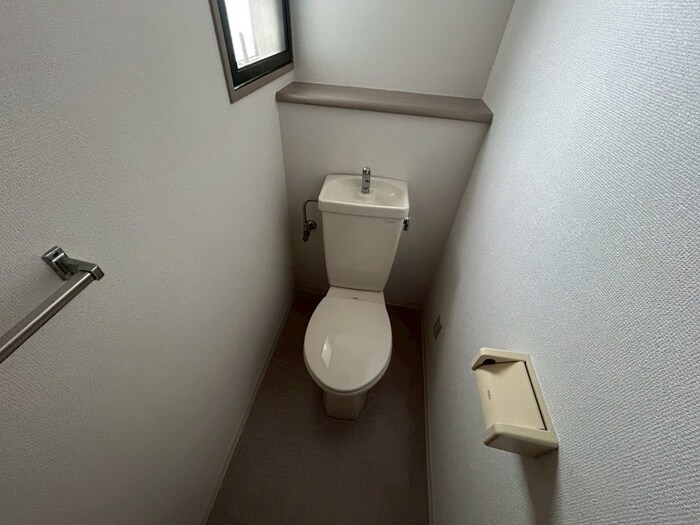 物件内観写真12　(トイレ)