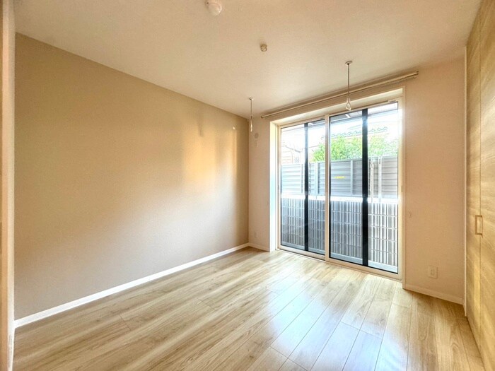 物件内観写真13　(居室)