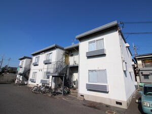 アバンチ松の台外観写真