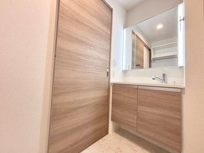 物件内観写真13　(洗面)