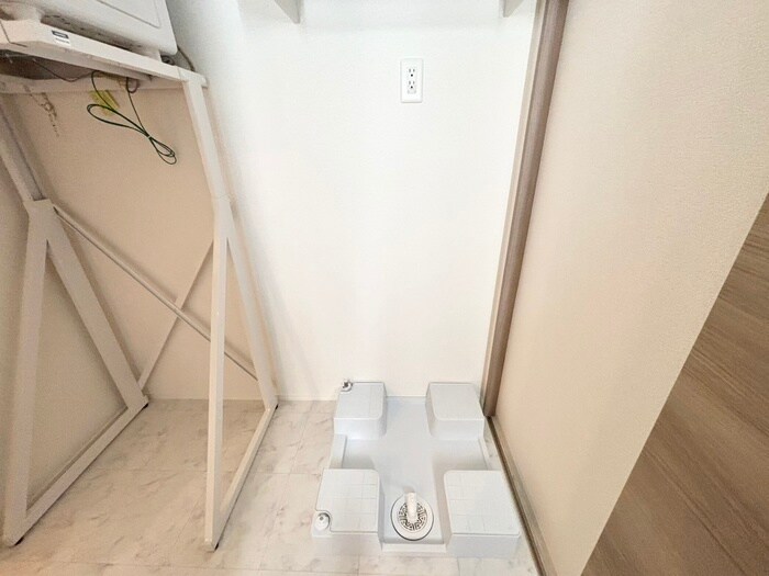 物件内観写真20　(洗濯機置場)