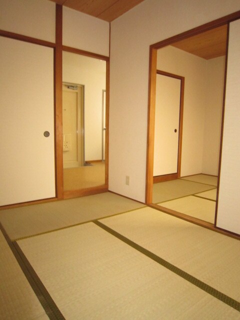 物件内観写真15　(居室)