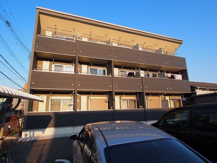 物件外観写真6　(外観写真)