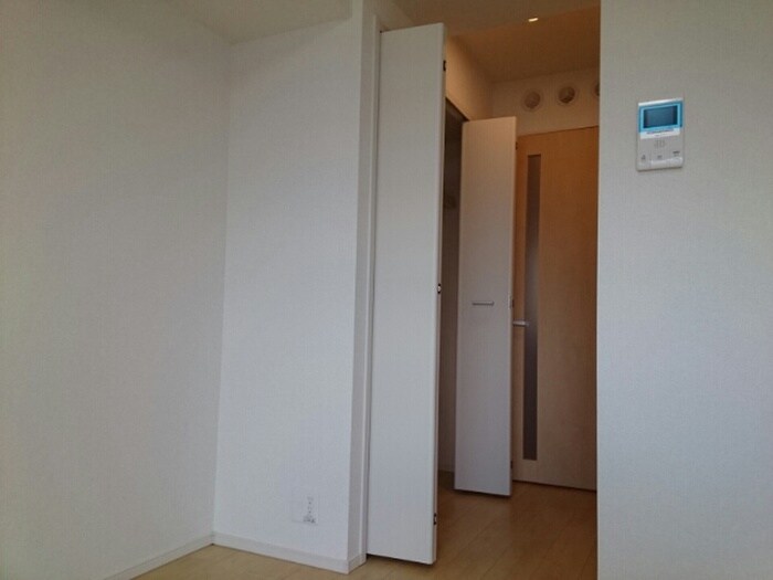 物件内観写真10　(廊下)