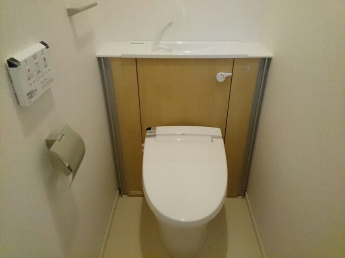 物件内観写真14　(トイレ)