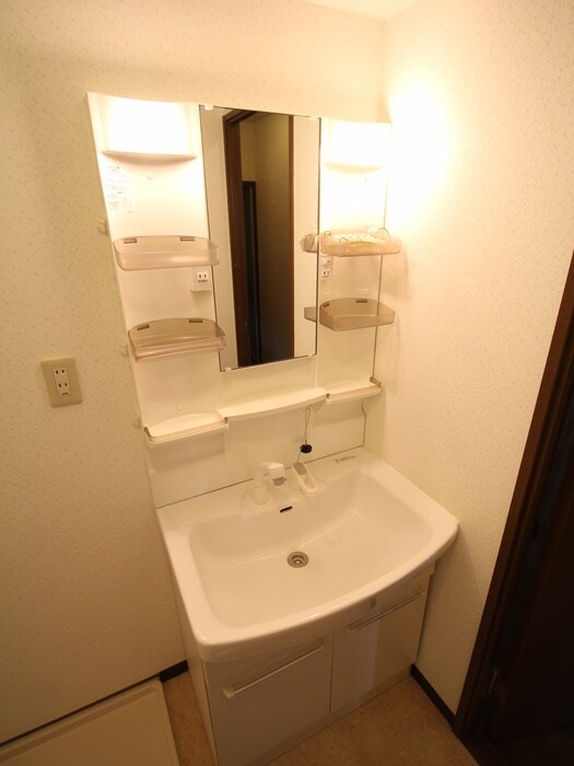 物件内観写真9　(洗面)