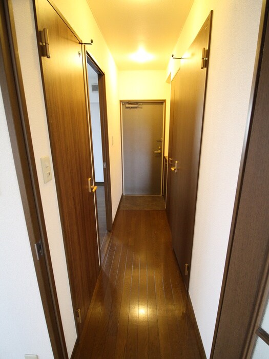 物件内観写真22　(廊下)