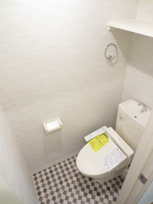 物件内観写真12　(トイレ)