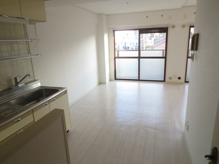 物件内観写真7　(居室)