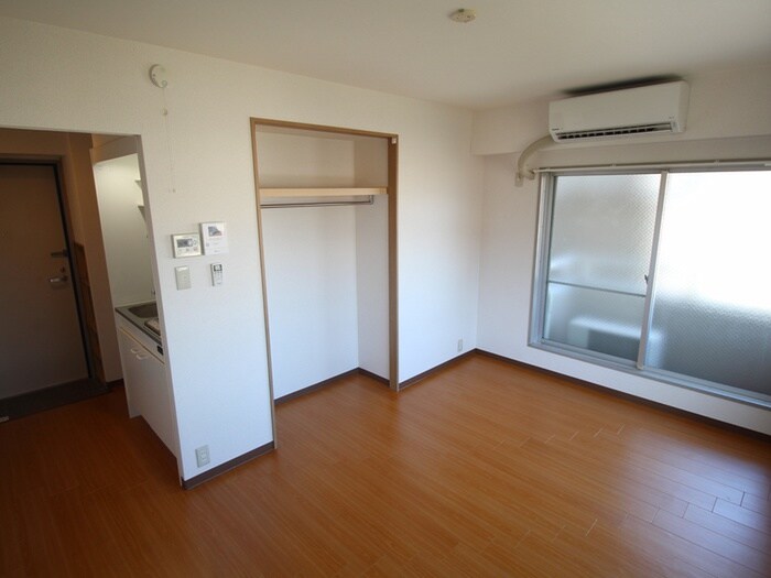 物件内観写真7　(居室)