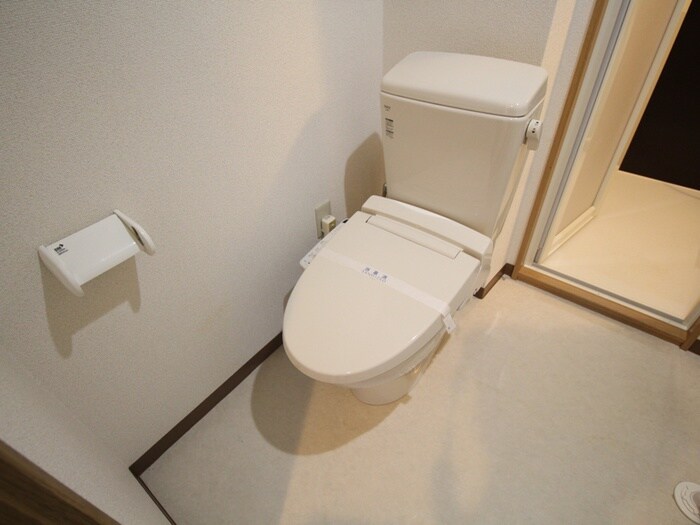 物件内観写真10　(トイレ)