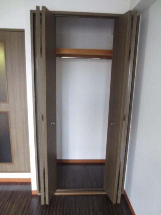 物件内観写真10　(収納)