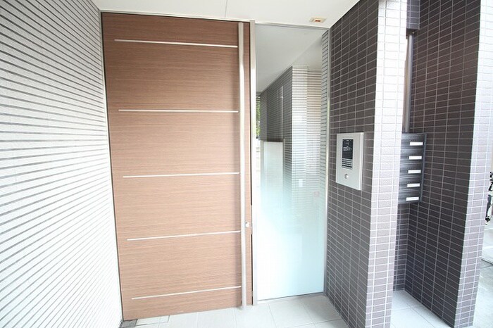 物件外観写真6　(建物設備)