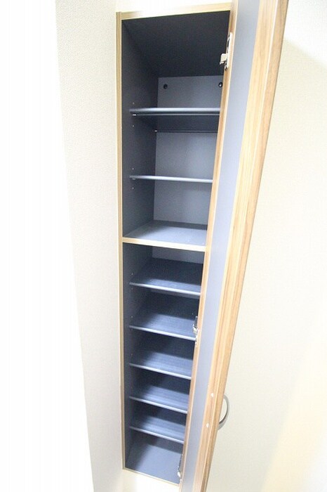 物件内観写真18　(靴箱)