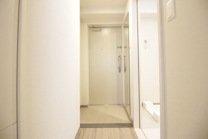 物件内観写真15　(玄関)