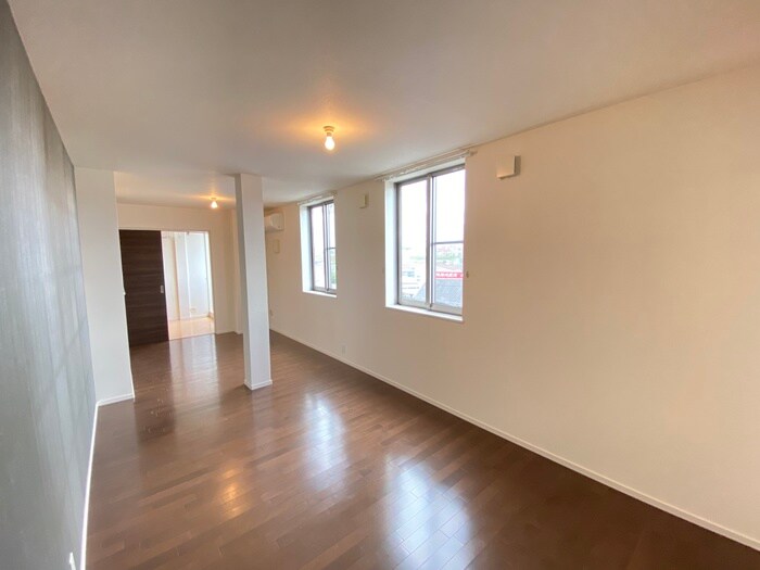 物件内観写真7　(居室)