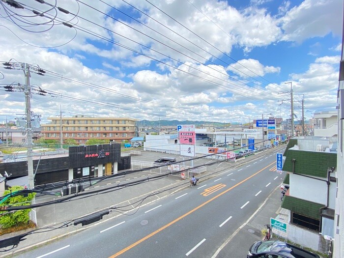 物件内観写真22　(室内からの展望)