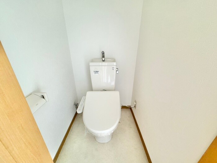 物件内観写真10　(トイレ)