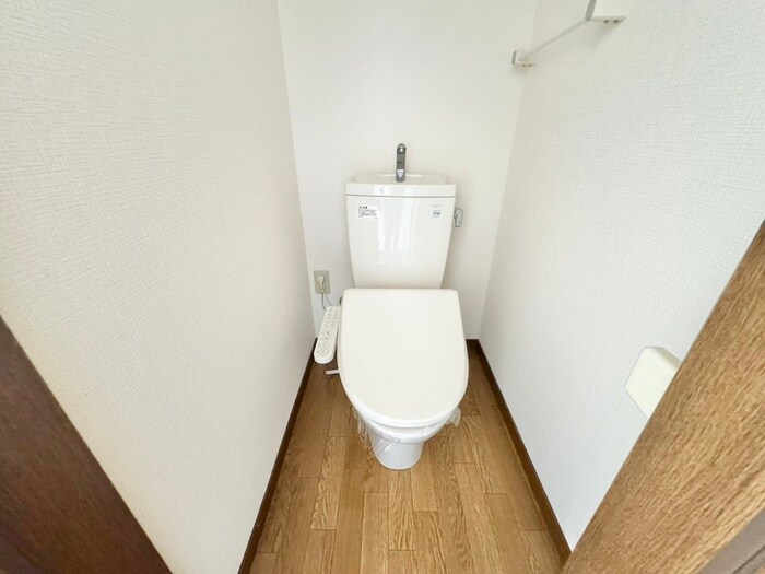 物件内観写真11　(トイレ)