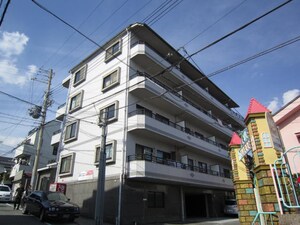 ロイヤルサクラ外観写真
