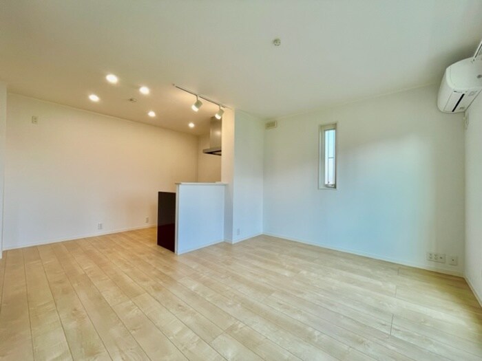 物件内観写真8　(内観写真)