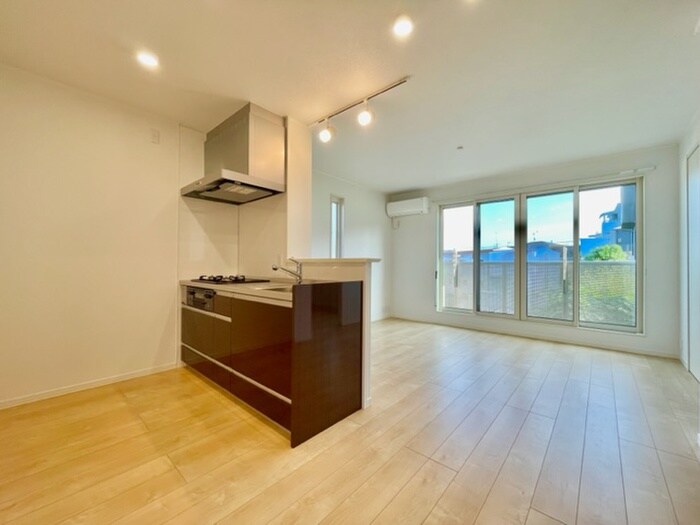 物件内観写真9　(廊下)