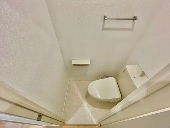 物件内観写真16　(トイレ)