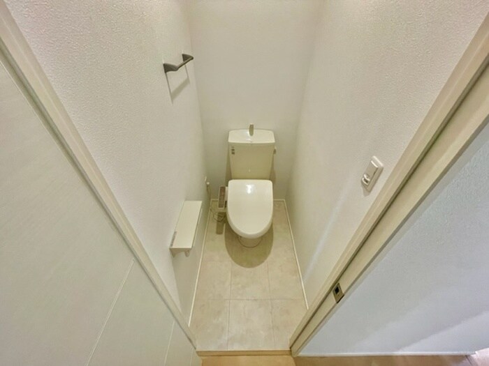 物件内観写真16　(トイレ)