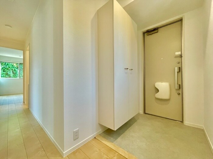 物件内観写真17　(玄関)