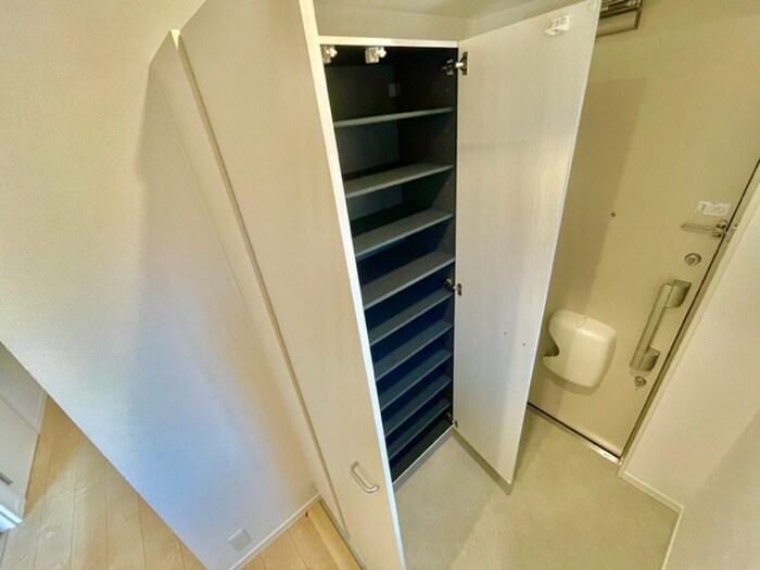物件内観写真18　(靴箱)