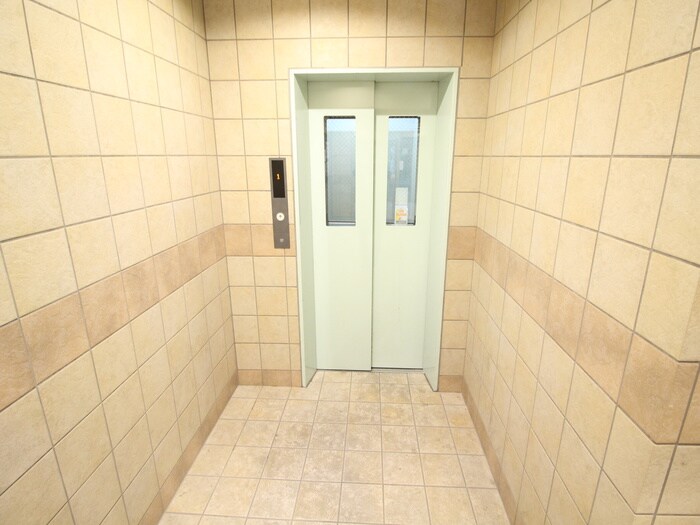 物件外観写真3　(建物設備)