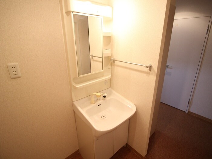 物件内観写真12　(洗面)