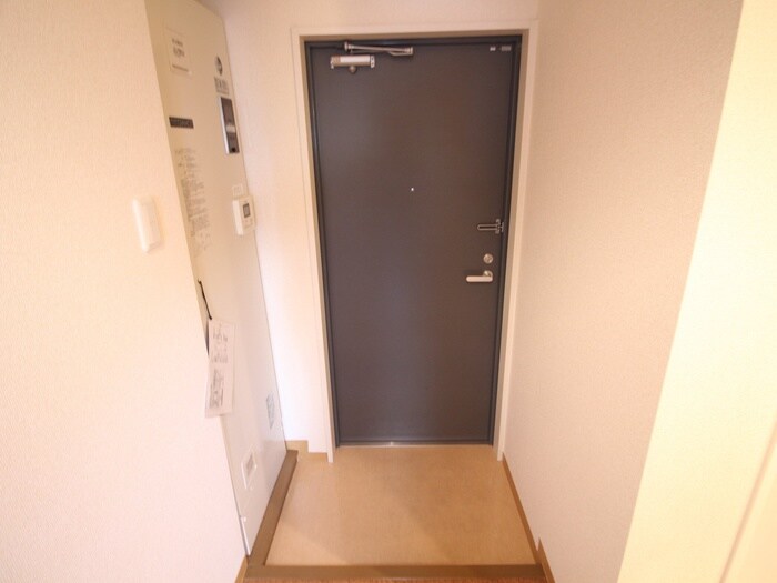 物件内観写真15　(玄関)