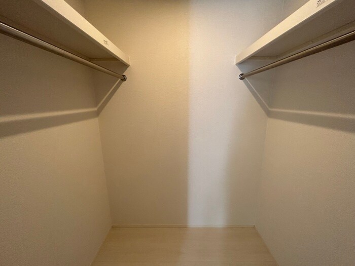 物件内観写真10　(収納)