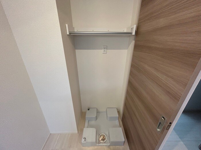 物件内観写真14　(洗濯機置場)