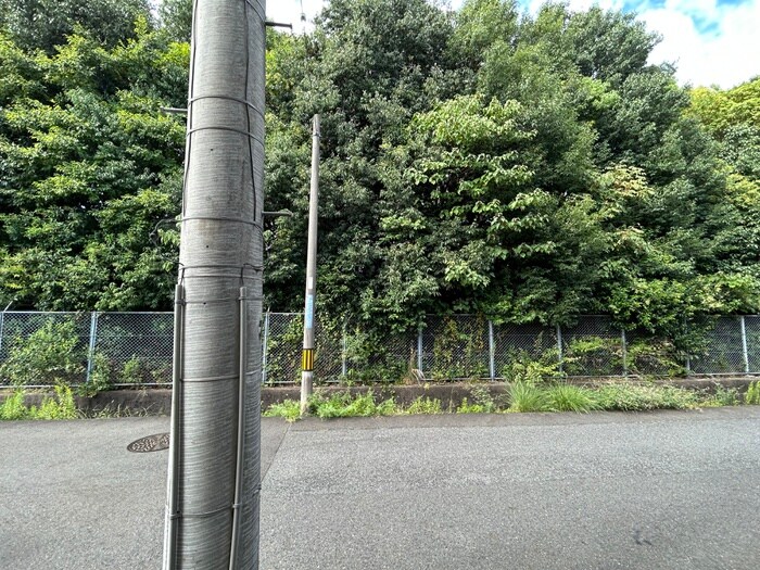 物件内観写真21　(室内からの展望)