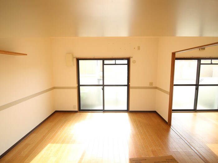 物件内観写真8　(居室)