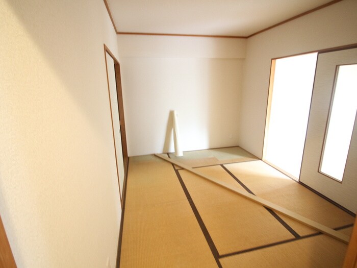 物件内観写真10　(居室)