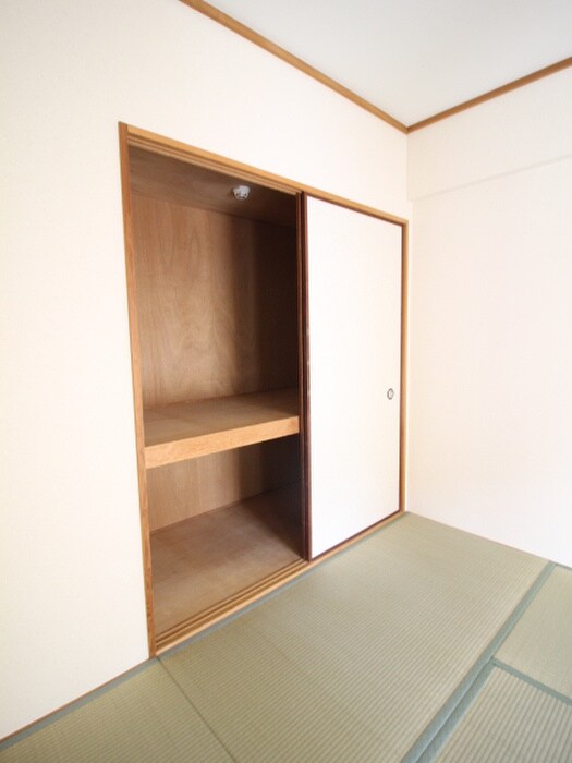 物件内観写真13　(収納)