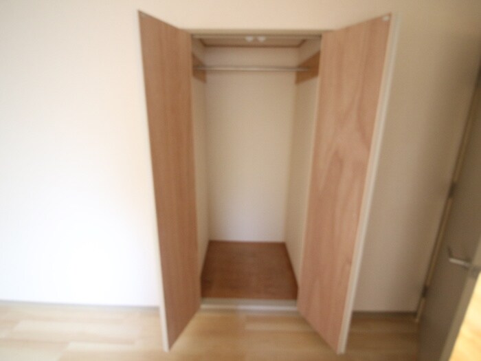 物件内観写真15　(収納)