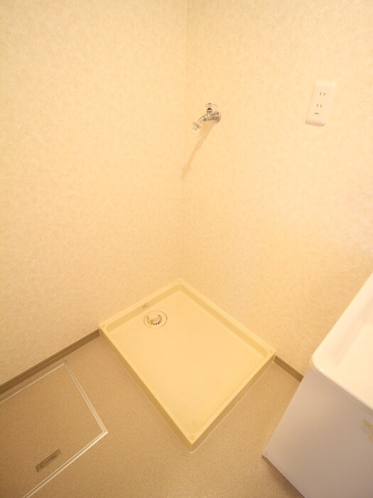 物件内観写真21　(洗濯機置場)