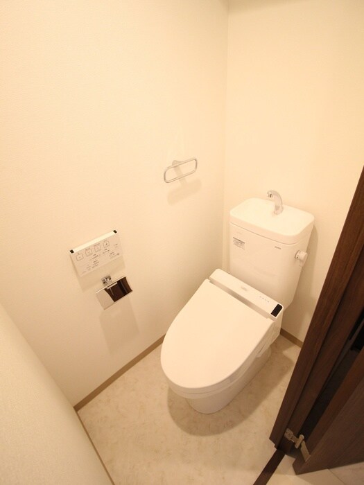 物件内観写真9　(トイレ)