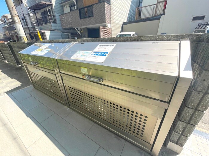 物件外観写真4　(建物設備)