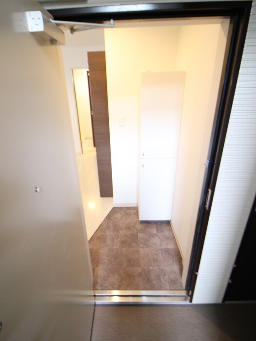 物件内観写真7　(玄関)